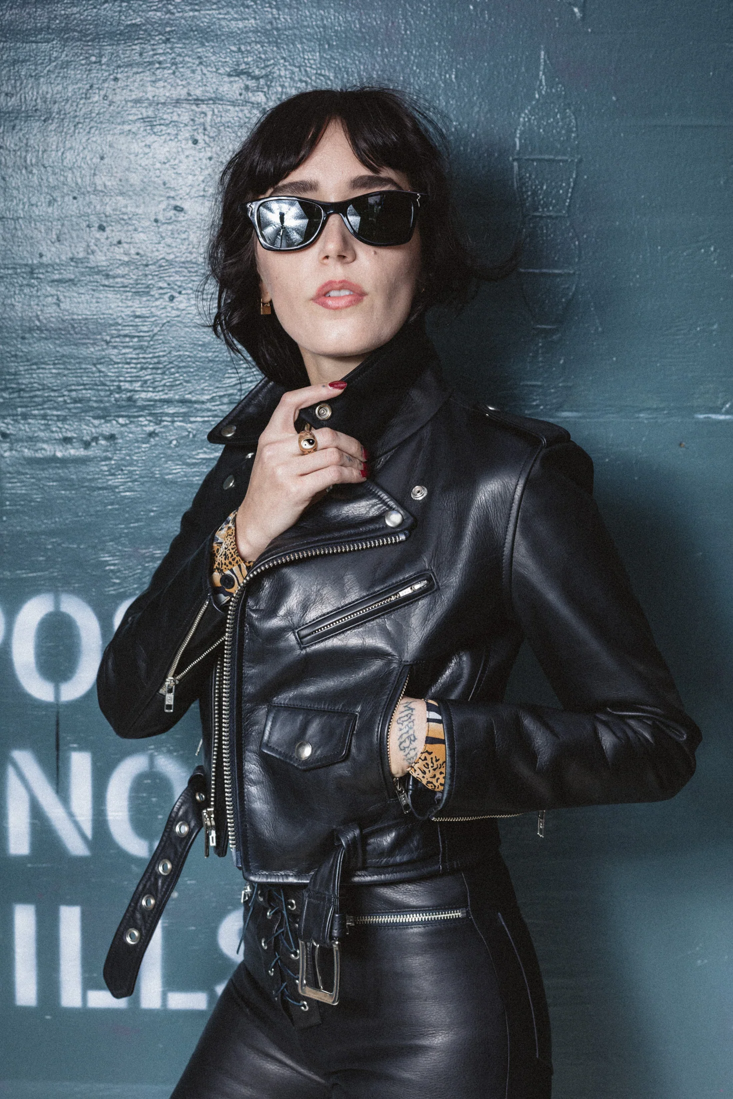 CROPPED BOWERY BLACK LEATHER JACKET (WOMENS) - Image 2