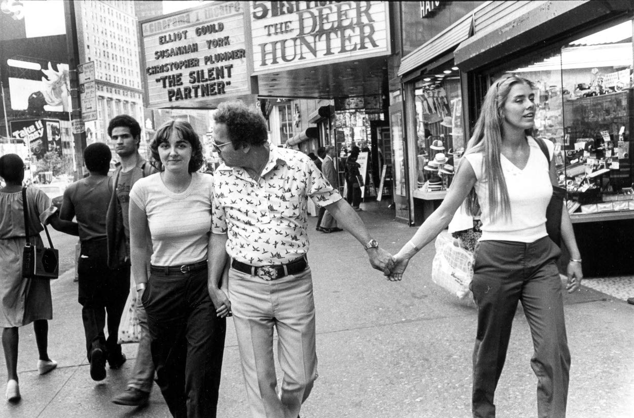 Godlis Streets *SIGNED* - Image 4