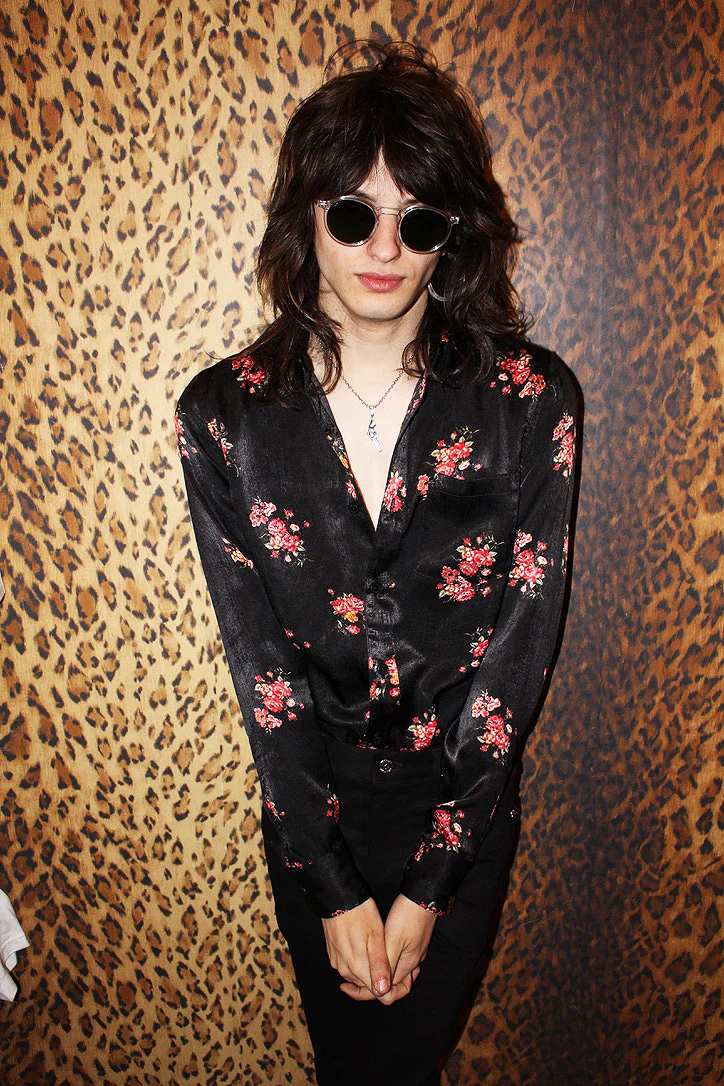 LOVE ME Black Rose Print Shirt - Image 3