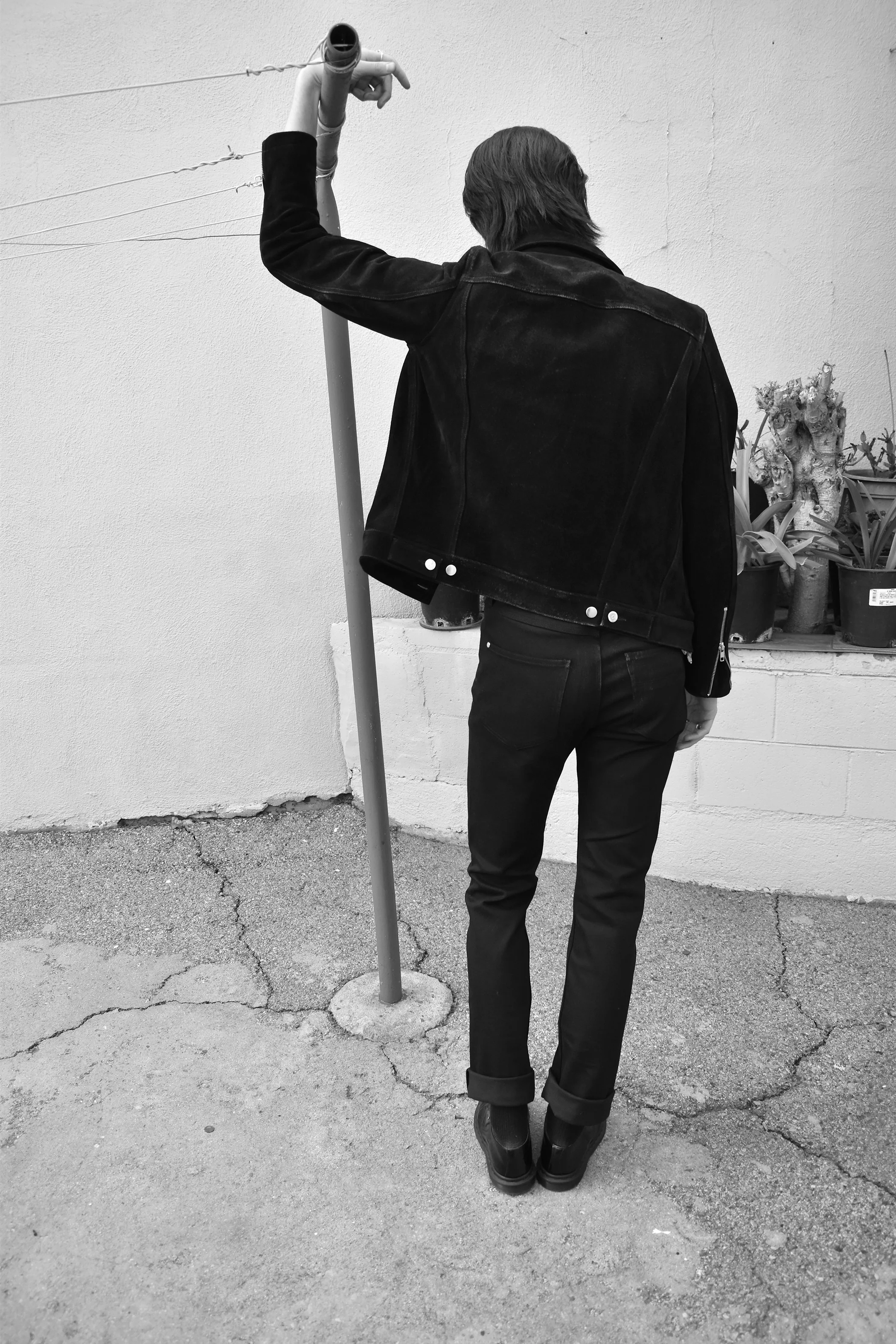 SIXTY EIGHT BLACK LEATHER SUEDE TRUCKER JACKET - Image 4