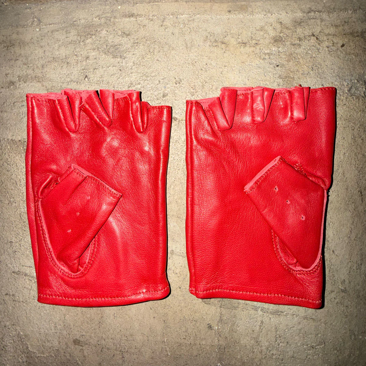 THE OUTSIDER Fingerless Red Leather Gloves (WOMENS) - Image 2