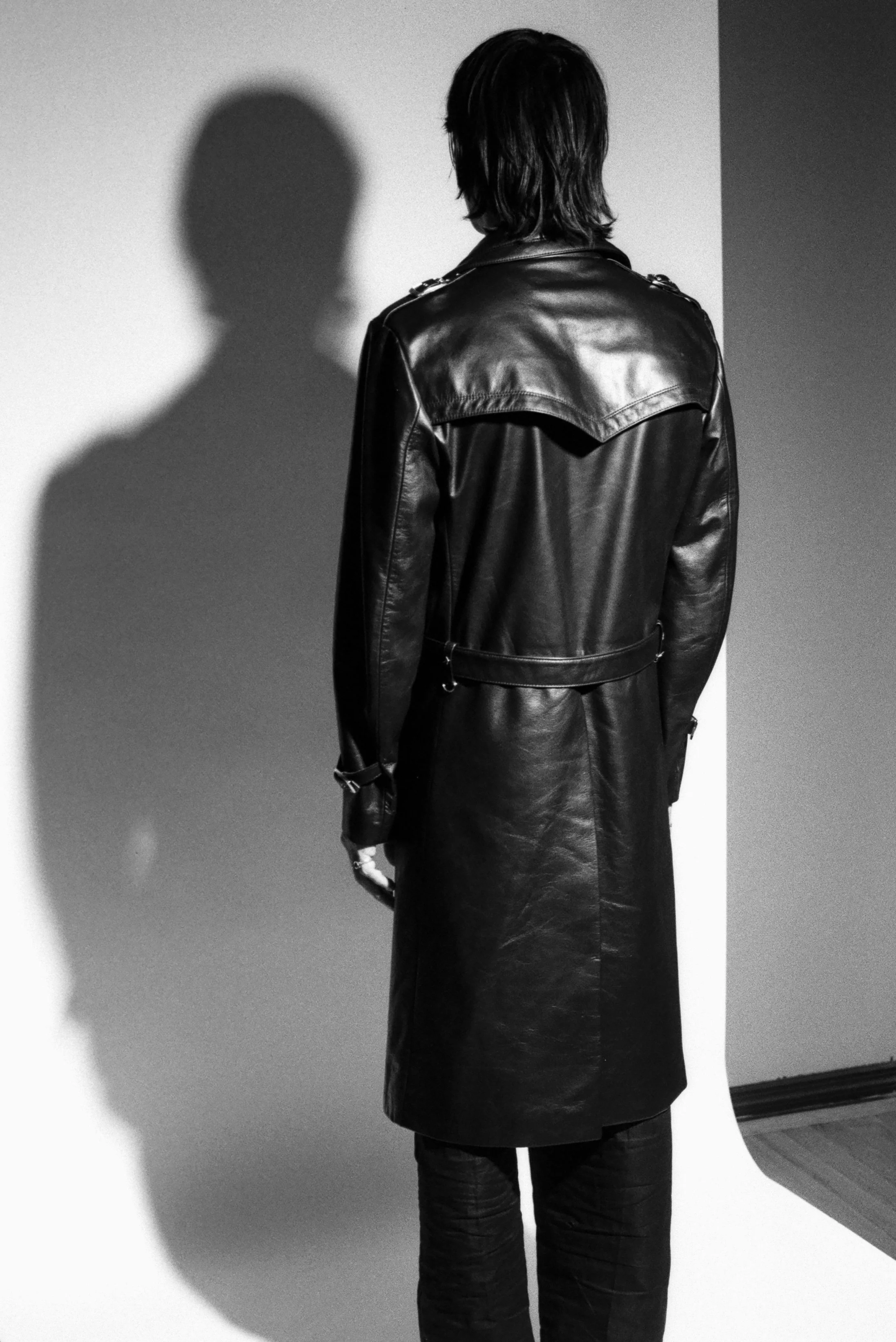 THE SUBTERRANEAN BLACK LEATHER TRENCH COAT - Image 4